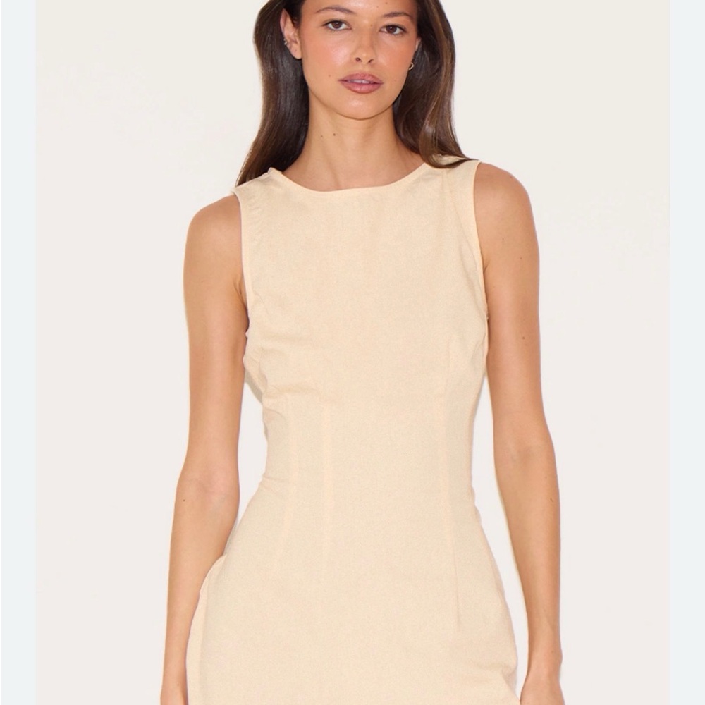 Chic Sleeveless Tan Mini Dress square neckline